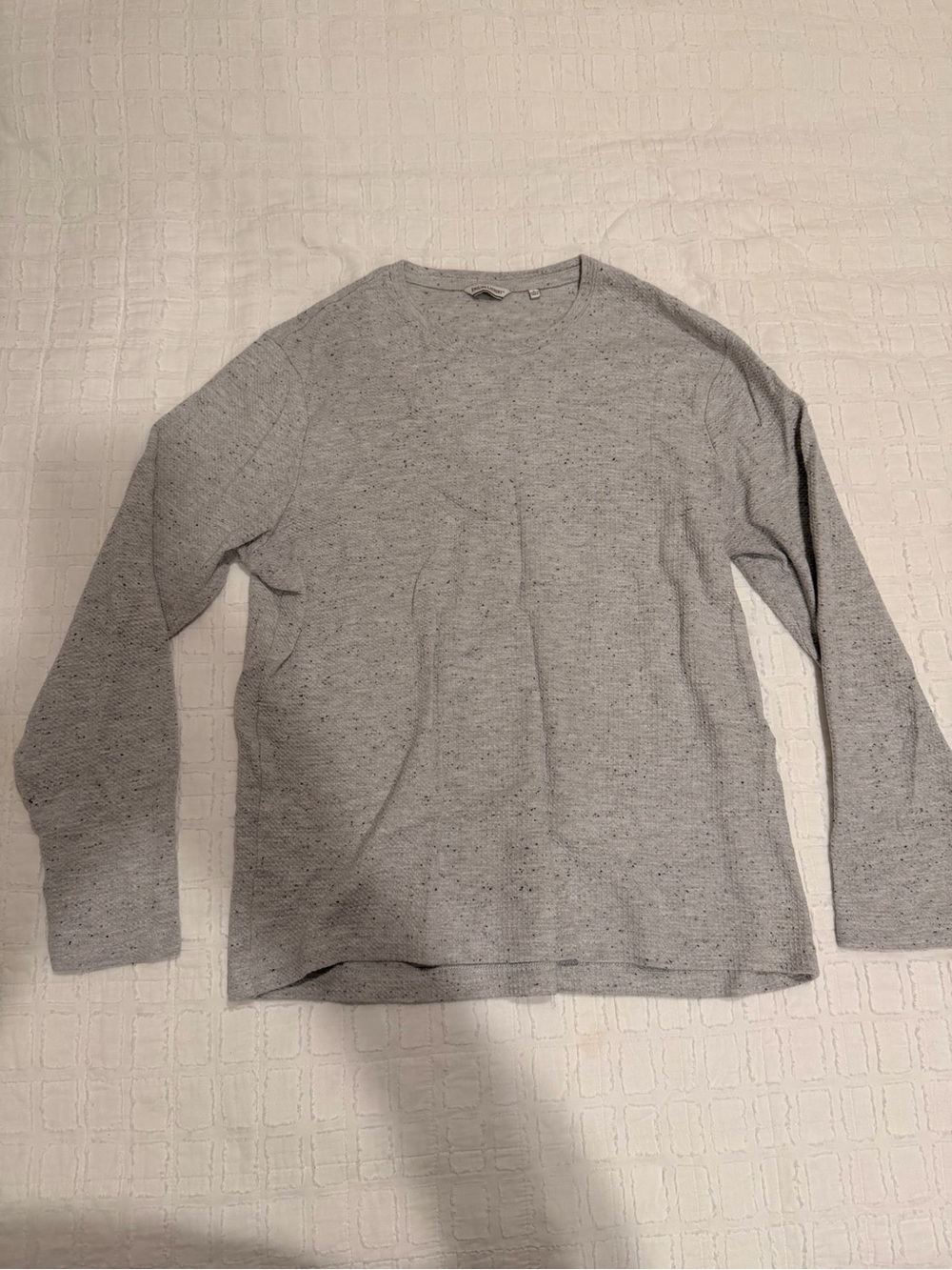 English Laundry Men's Heather Light Gray Long-Sleeve Crewneck